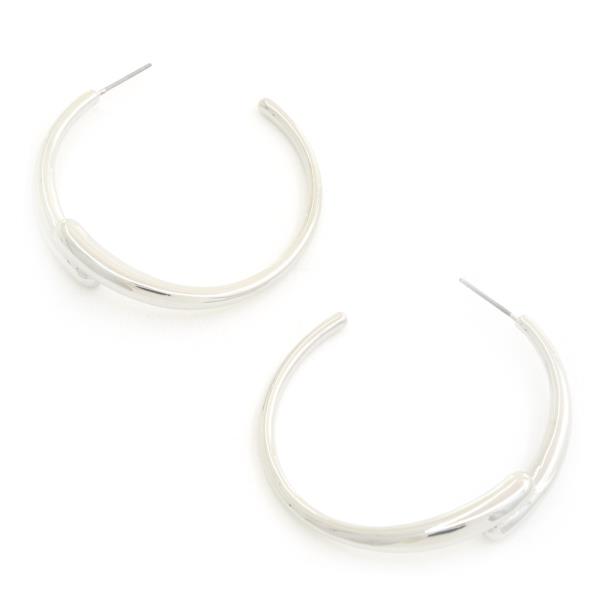 CIRCLE METAL EARRING