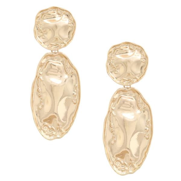 HAMMERED METAL CIRCLE OVAL LINK EARRING