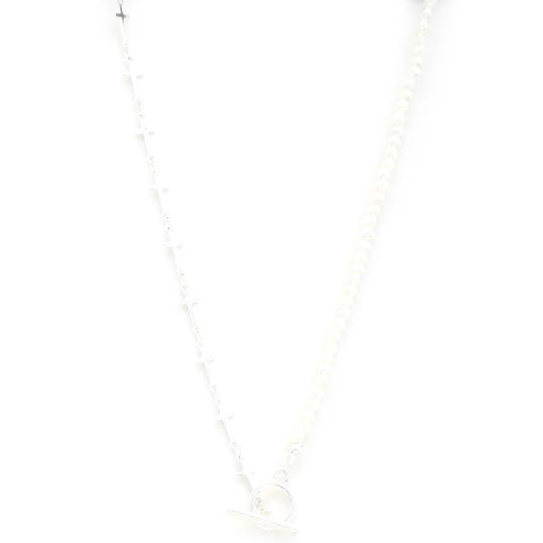 CROSS PEARL TOGGLE CLASP NECKLACE