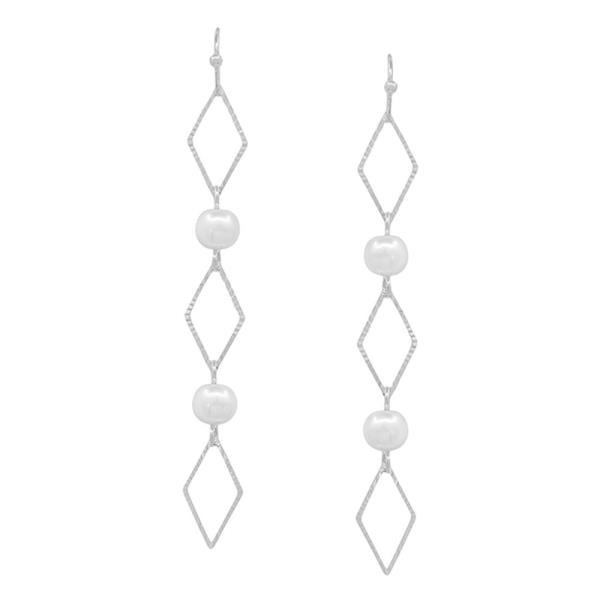 DIAMOND CUT METAL PEARL ACCENT EARRINGS