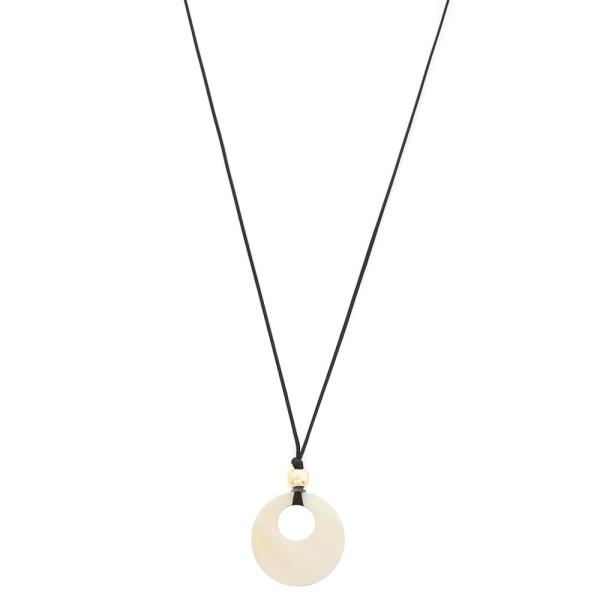 SHELL ROUND PENDANT CORD NECKLACE