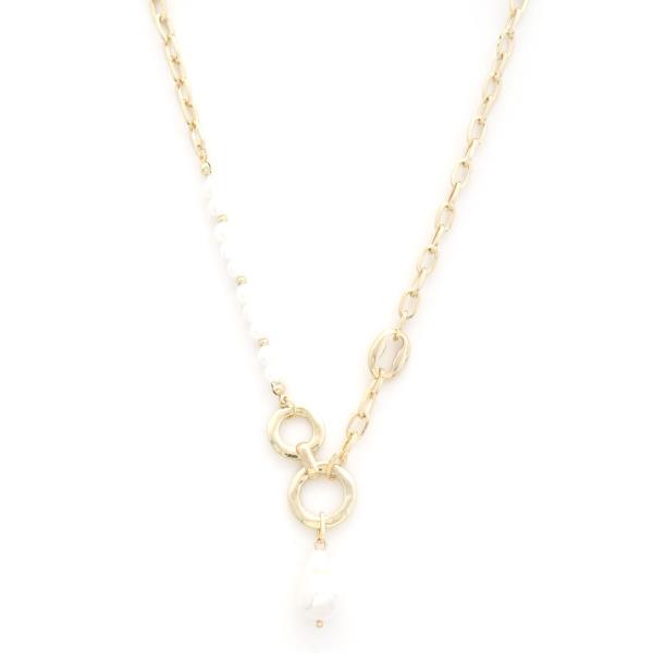 PEARL BEAD HAMMERED METAL OVAL LINK NECKLACE
