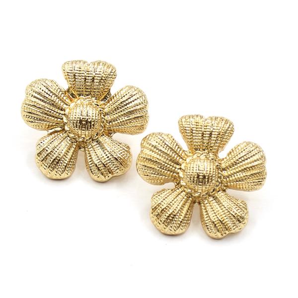 METAL TEXTURED FLOWER POST EARRING