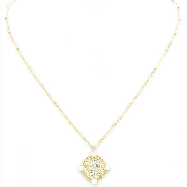 CROSS PEARL ROUND PENDANT NECKLACE