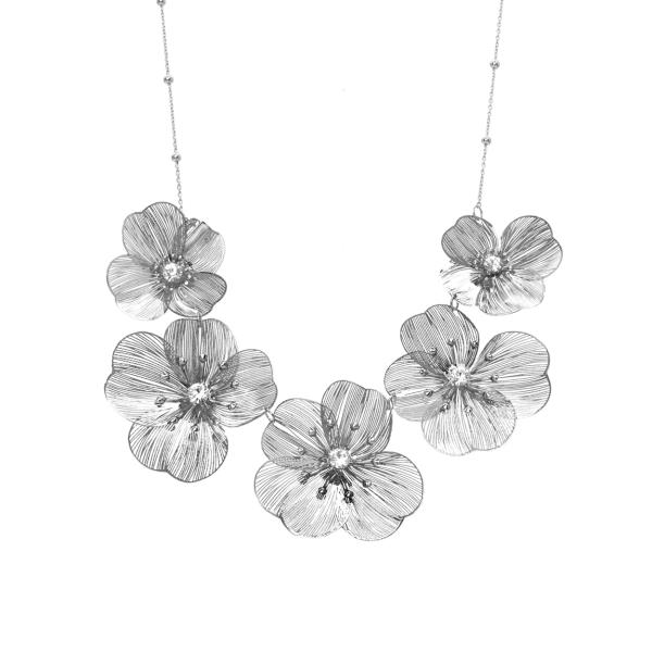 5 METAL FLOWER NECKLACE