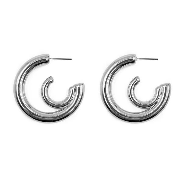 METAL OPEN HOOP EARRING