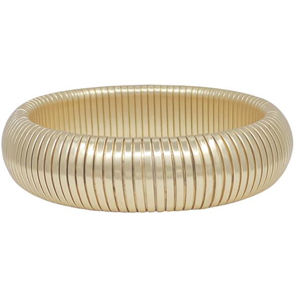 WATER RESISTANT 20 MM BOLD GOLD METAL STRETCH BANGLE