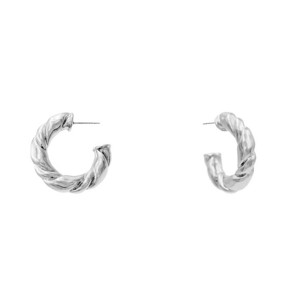 TWISTED LINK OPEN HOOP EARRING