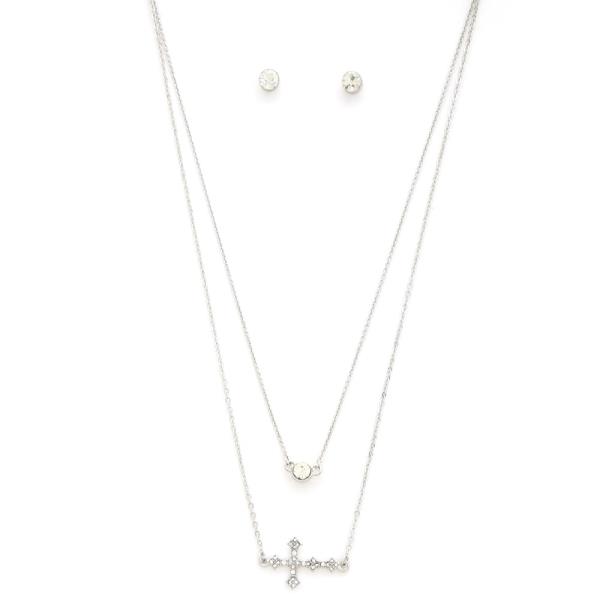 CROSS METAL LAYERED NECKLACE