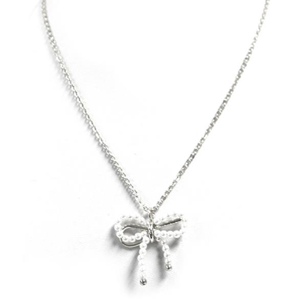 PEARL RIBBON PENDANT NECKLACE