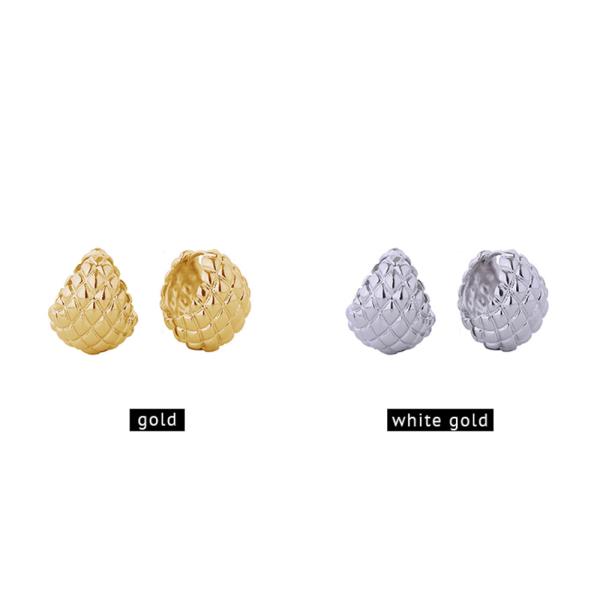 14K GOLD/WHITE GOLD DIPPED QUILTED TEXTURE HUGGIE EARRINGS