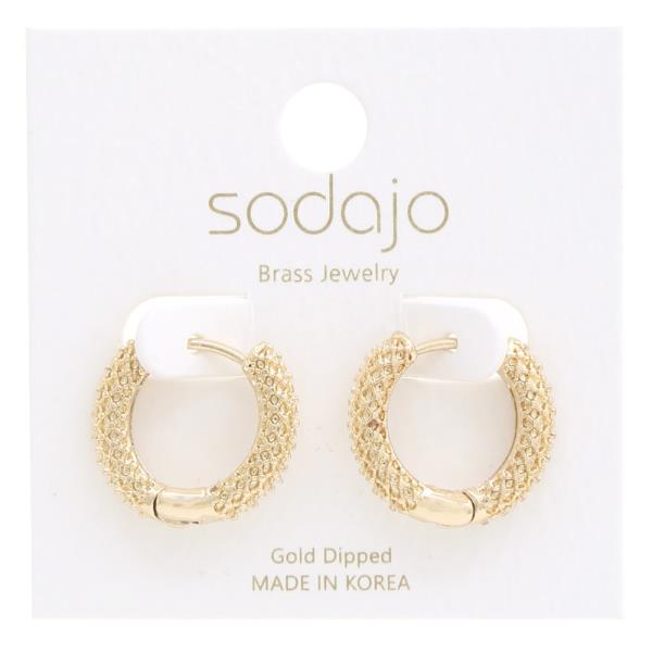 SODAJO TEXTRED HOOP GOLD DIPPED EARRING