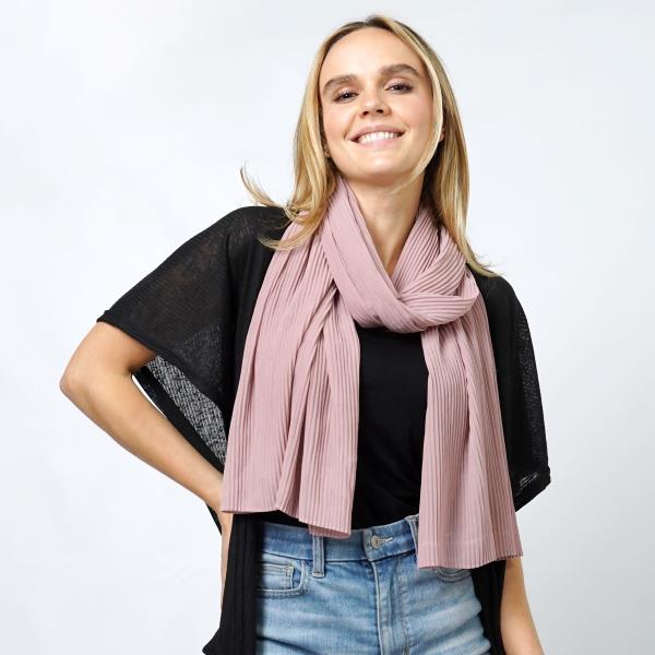 SOLID COLOR PLEATED OBLONG SCARF