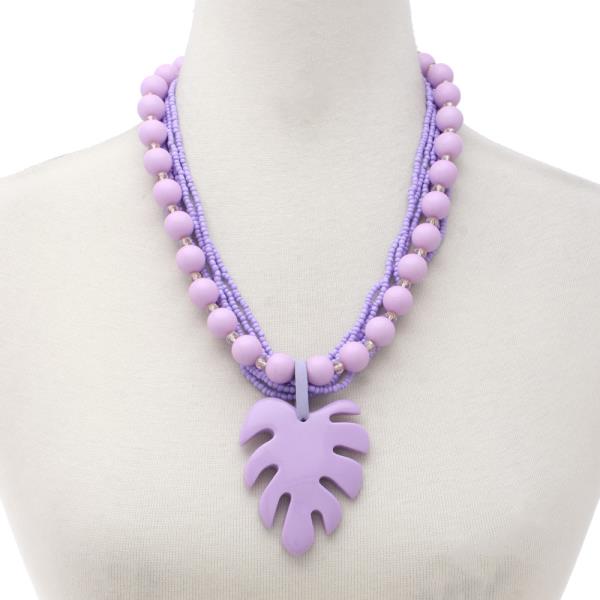 TROPICAL LEAF PENDANT BEADED NECKLACE