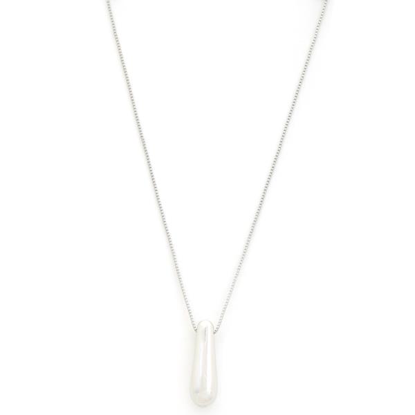 LONG TEARDROP METAL NECKLACE