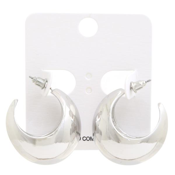 OPEN CIRCLE METAL EARRING