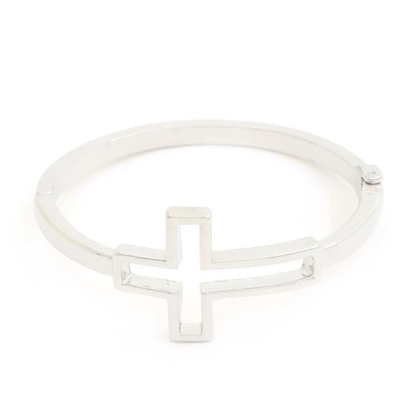 CROSS METAL CUFF BRACELET