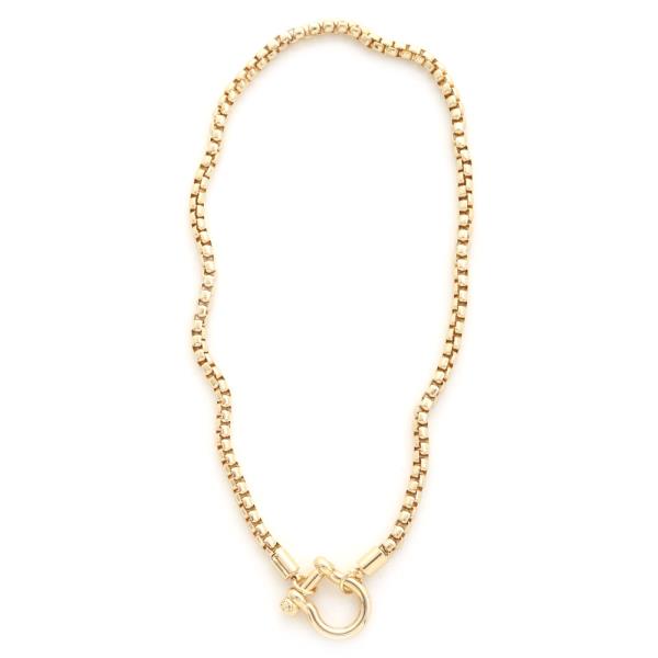 U SHAPE TOGGLE CLASP METAL NECKLACE