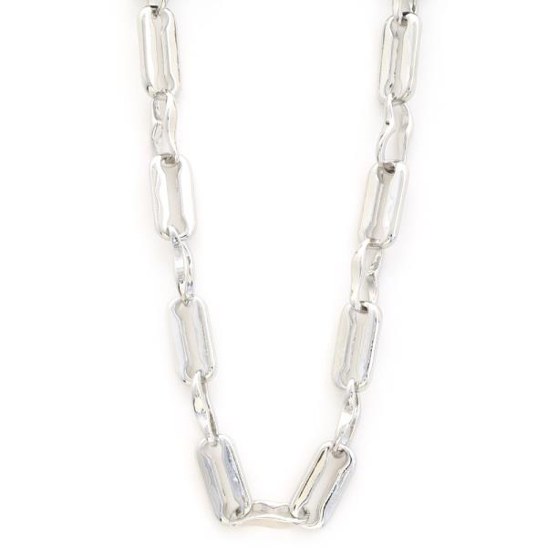 RECTANGLE LINK METAL NECKLACE