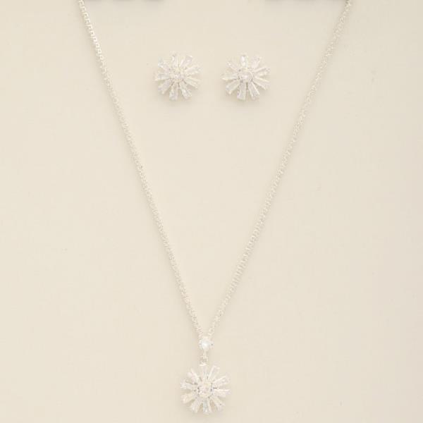 FLOWER RHINESTONE NECKLACE