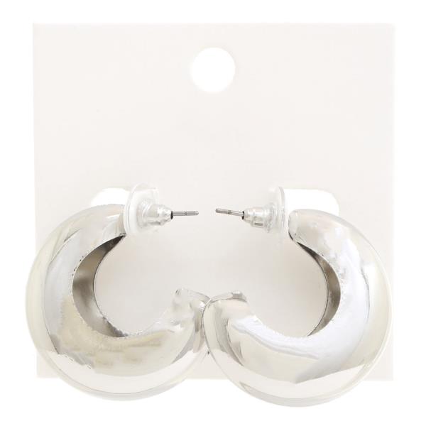 WIDE HOOP EARRING