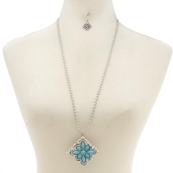 WESTERN TURQUOISE PENDANT NECKLACE