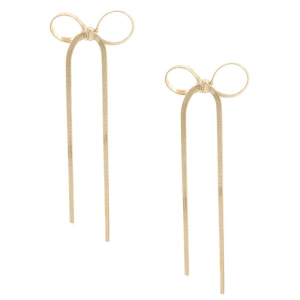 BOW METAL EARRING