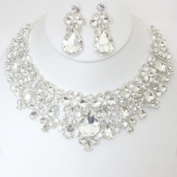 RHINESTONE METAL NECKLACE