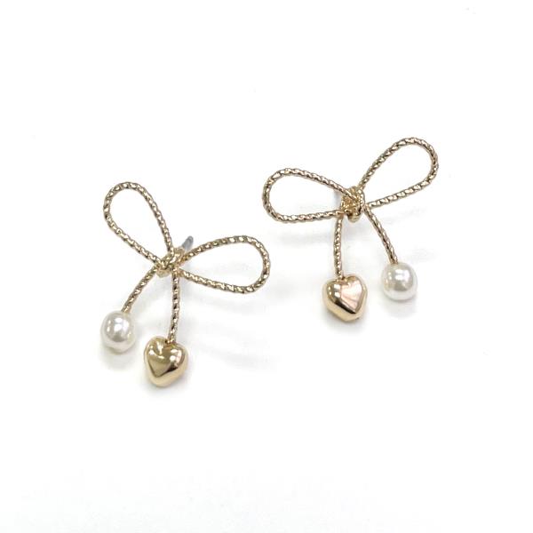 RIBBON PEARL POST EARRING