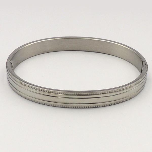 METLA HINGED BANGLE BRACELET