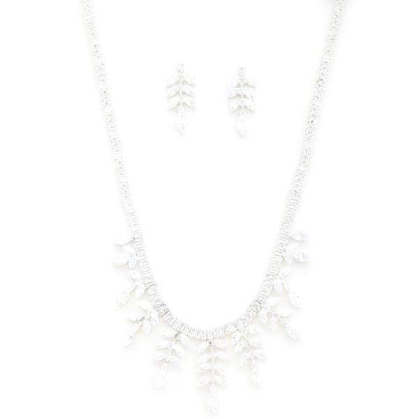 LEAF RHINESTONE NECKLACE