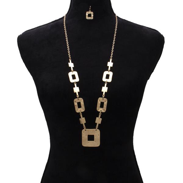 HAMMERED METAL RECTANGLE LONG NECKLACE EARRING SET