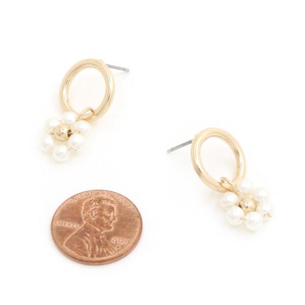 FLOWER PEARL BEAD HUGGIE EARRING