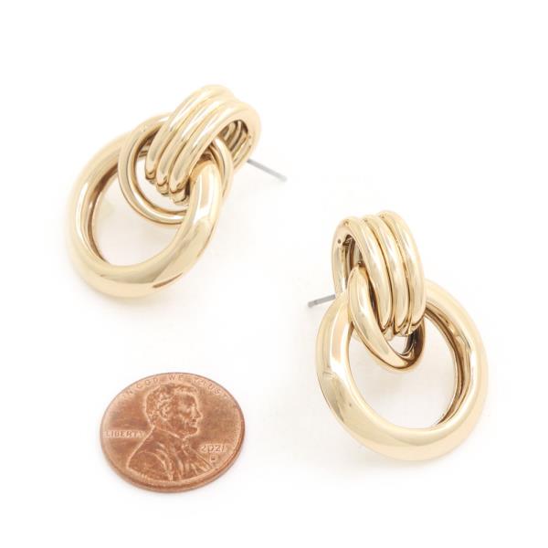 CIRCLE METAL EARRING