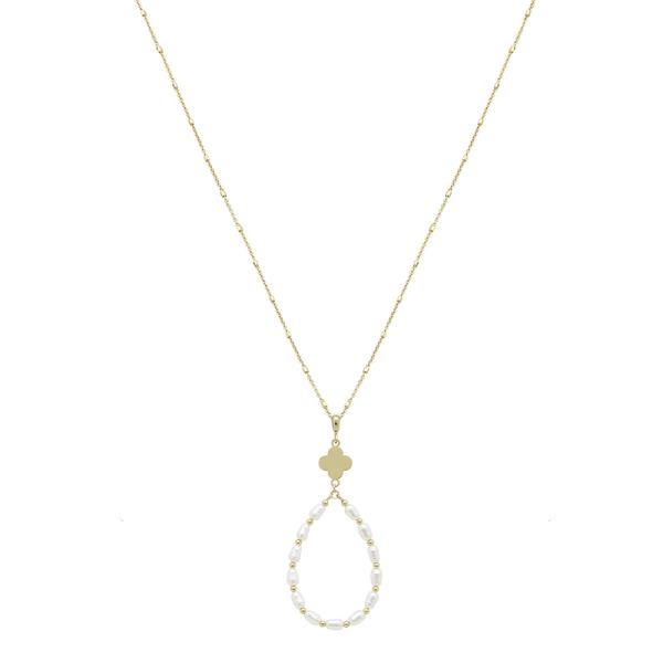 TEARDROP PEARL AND CLOVER NECKLACE