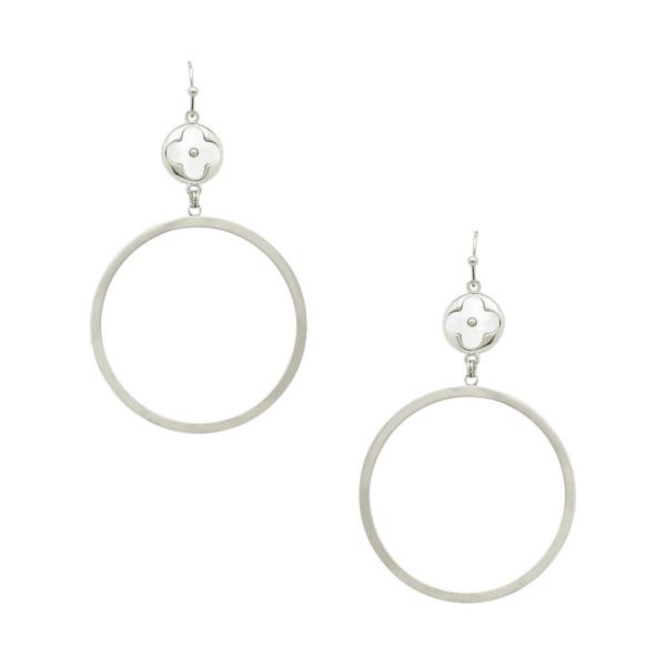 CLOVER SHELL AND CIRCLE DROP EARRING