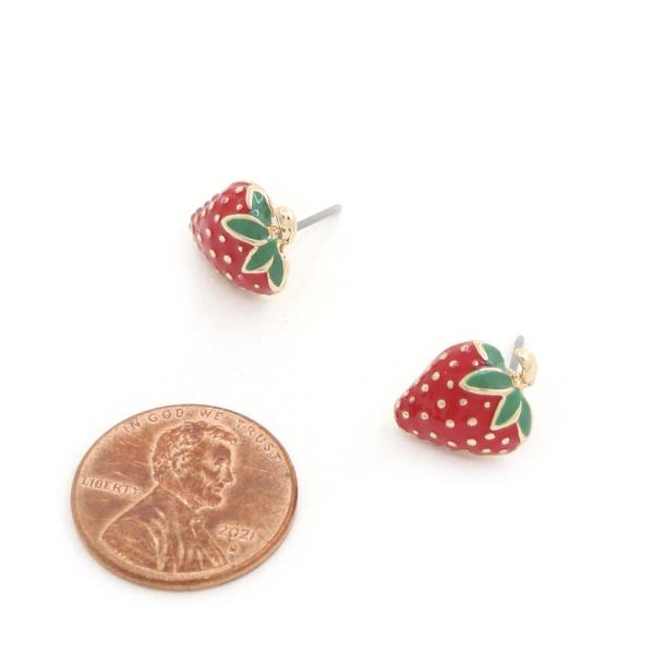 STRAWBERRY POST EARRING