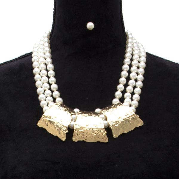 HAMMERED METAL PEARL BEAD LAYERED NECKLACE