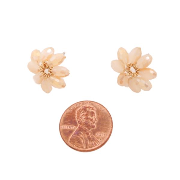 FLOWER BEADED POST EARRING