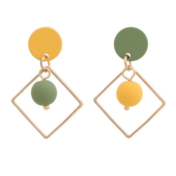 SODAJO GOLD DIPPED DANGLE EARRING