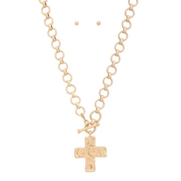 METAL PEARL CROSS PENDANT NECKLACE