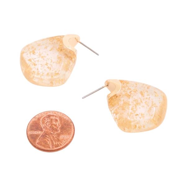 CLEAR GOLD FLAKE EARRING