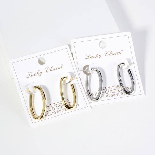 GOLD DIPPED METAL OVAL HOOP EARRING