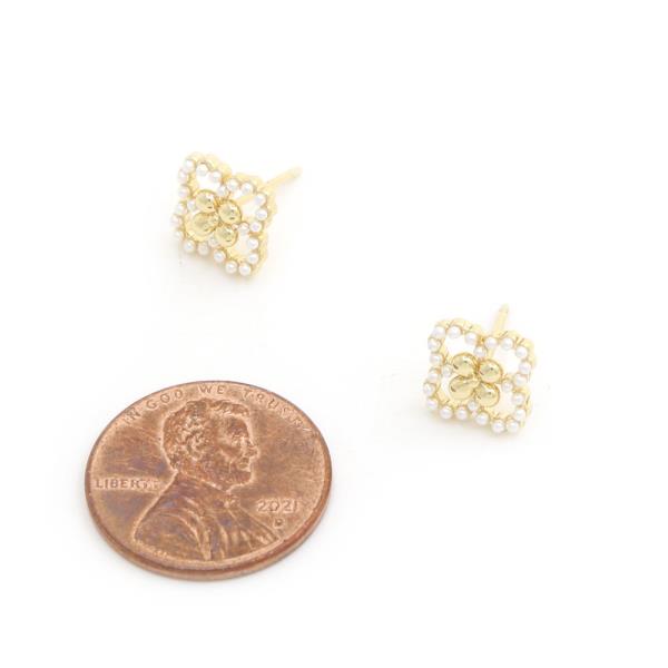 DAINTY CLOVER PEARL BEAD GOLD DIPPED EARRING