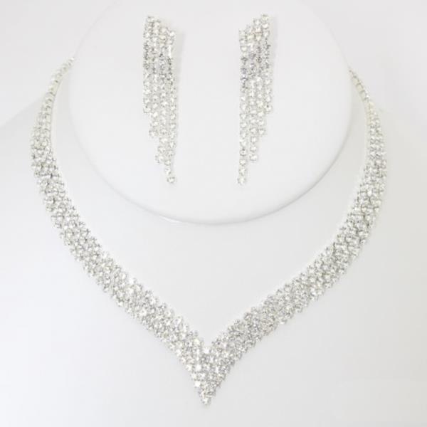 V SHAPE RHINESTONE NECKLACE