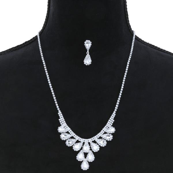 TEARDROP RHINESTONE NECKLACE