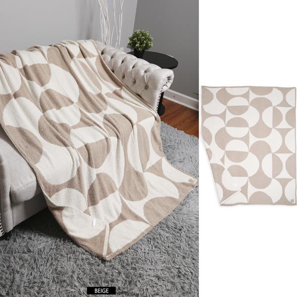 OVERLAPPING CIRCLE REVERSIBLE THROW BLANKET