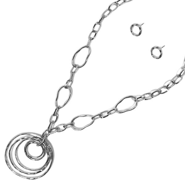 METAL CHAIN W ROUND PENDANT NECKLACE EARRING SET