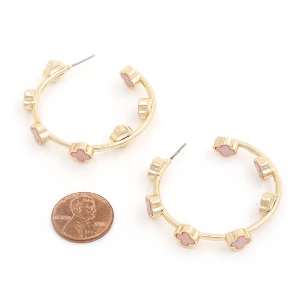 CLOVER STATION OPEN HOOP EARRING