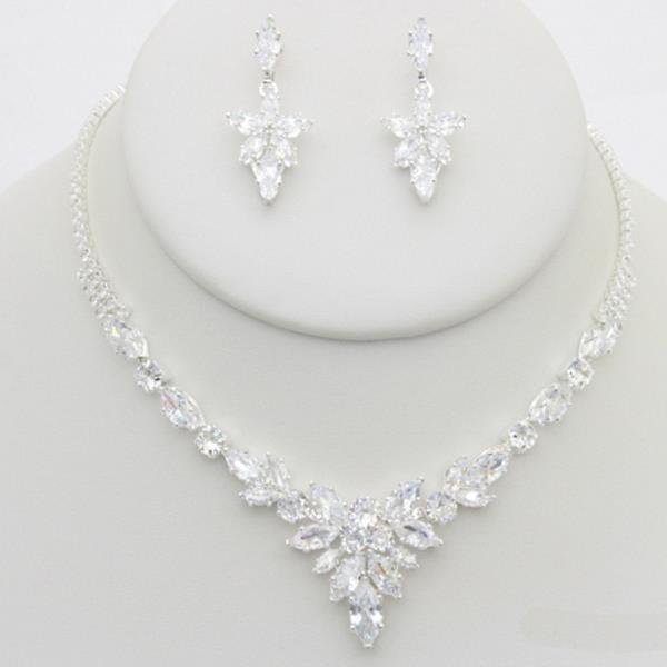 RHINESTONE V NECKLACE EARRING SET